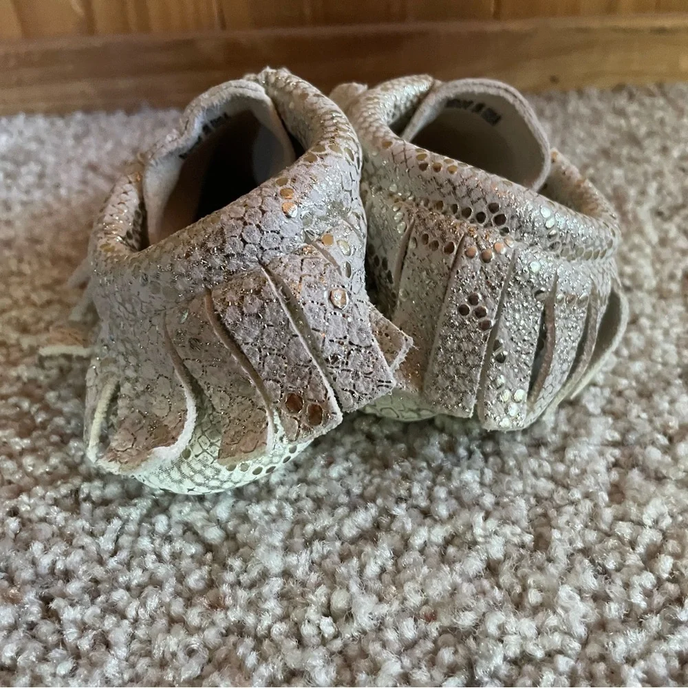 Brand new! Freshly Picked leather mocs moccasins